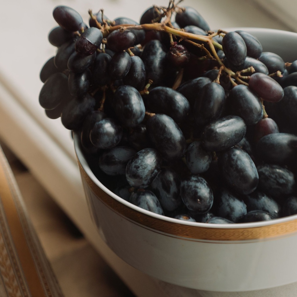 Black Grapes (Box) - Pc